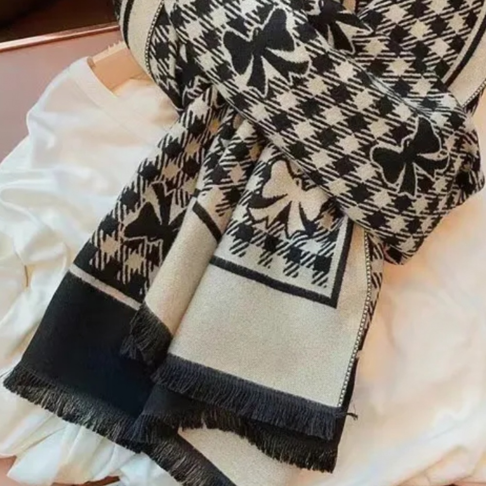 Cashmere scarf - Picture 4 of 4